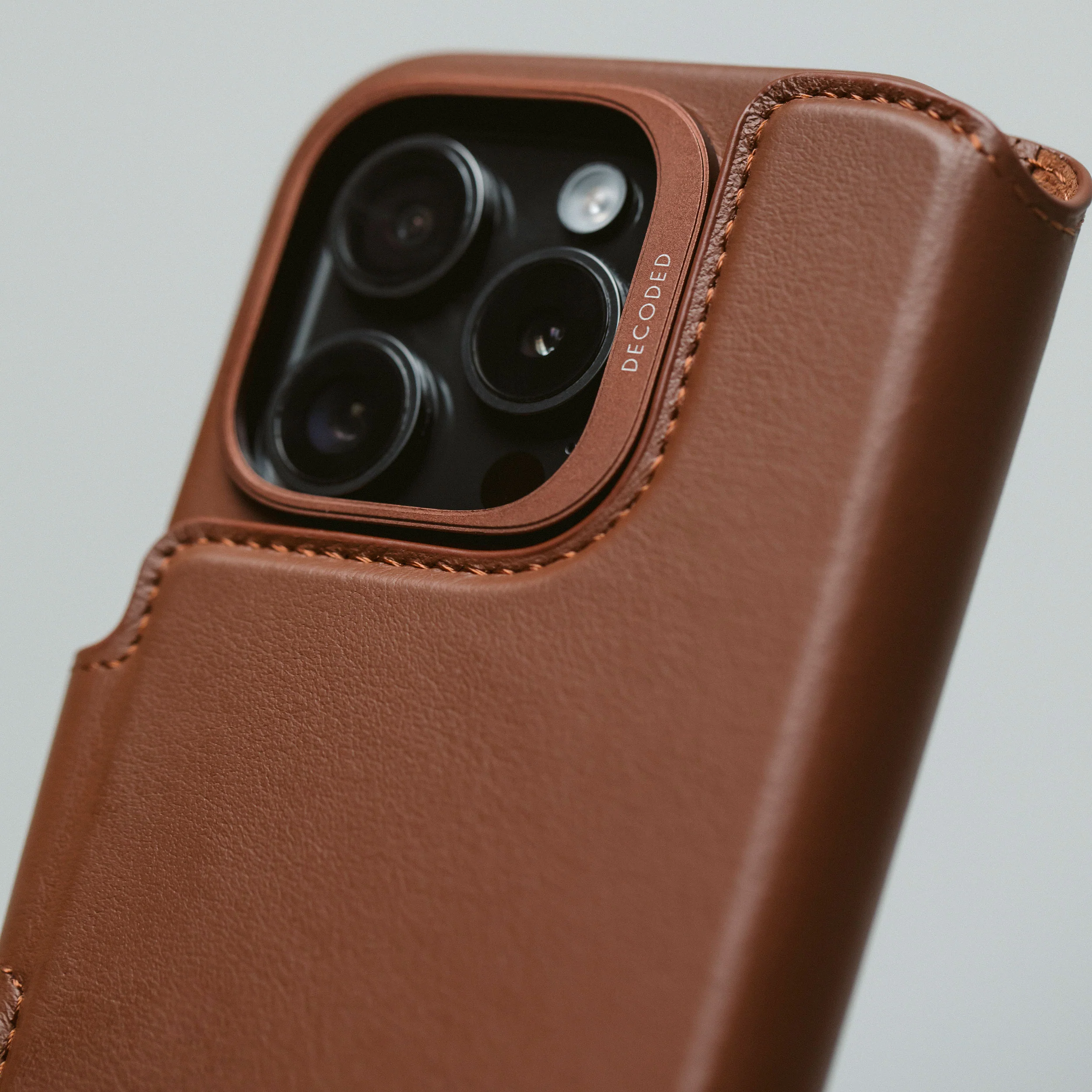 Leather Detachable Wallet Case | Tan Brown | iPhone 16 Pro Max | D25IPO16PMDW5TN - Image 3