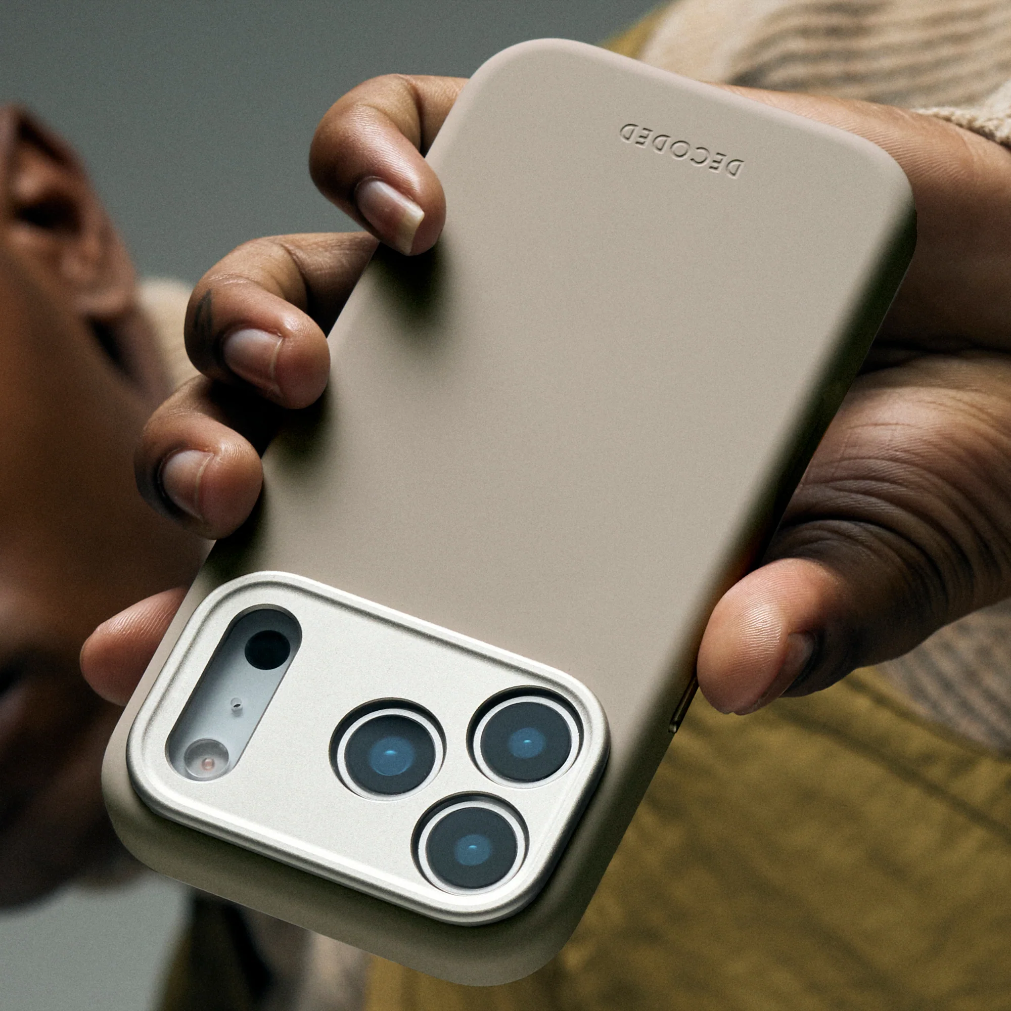 AntiMicrobial Silicone Case | Soft Taupe | iPhone 17 Pro | D25IPO17PBCS9SE - Image 5